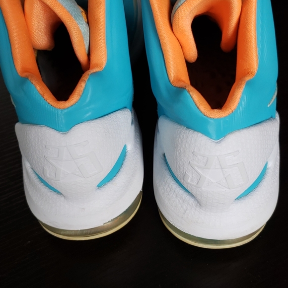 Nike shoes - Picture 5 of 12